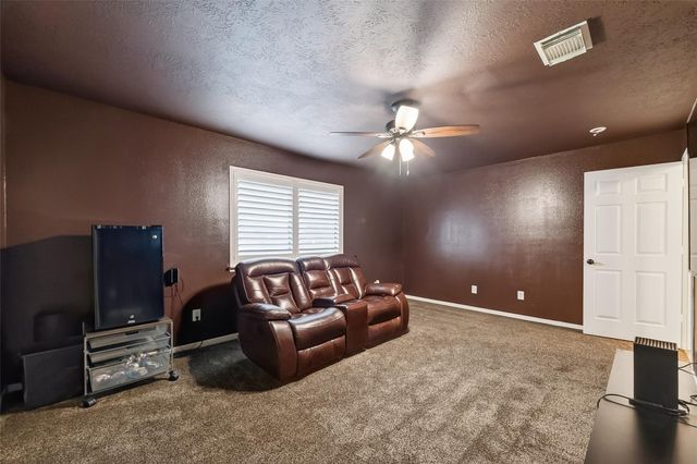 2329 N Lake Front Drive, League City, TX 77573