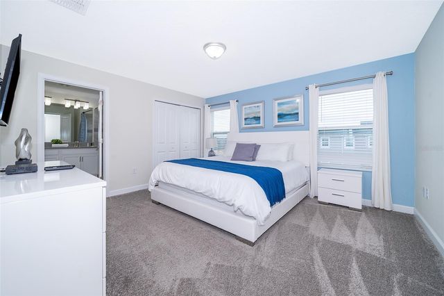 212 OCEAN COURSE AVENUE, Davenport, FL 33896
