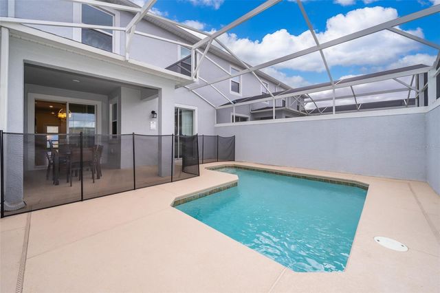 212 OCEAN COURSE AVENUE, Davenport, FL 33896