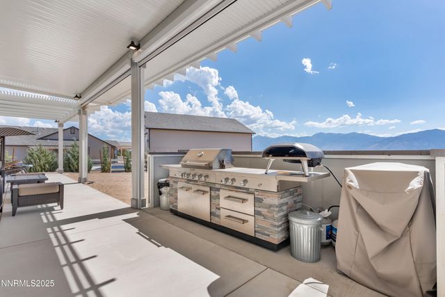 2584 Last Chance Court, Minden, NV 89423