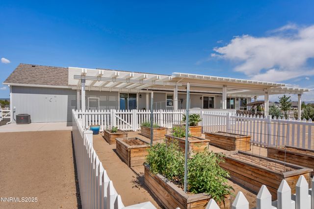 2584 Last Chance Court, Minden, NV 89423