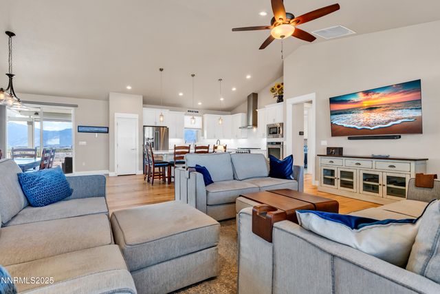 2584 Last Chance Court, Minden, NV 89423