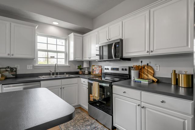 109 Sunny Circle, Georgetown, KY 40324