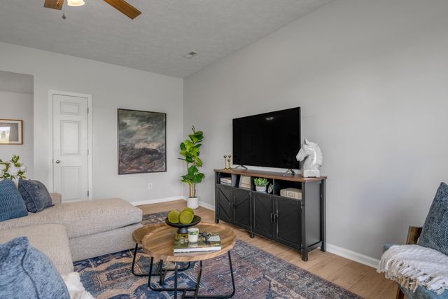 109 Sunny Circle, Georgetown, KY 40324