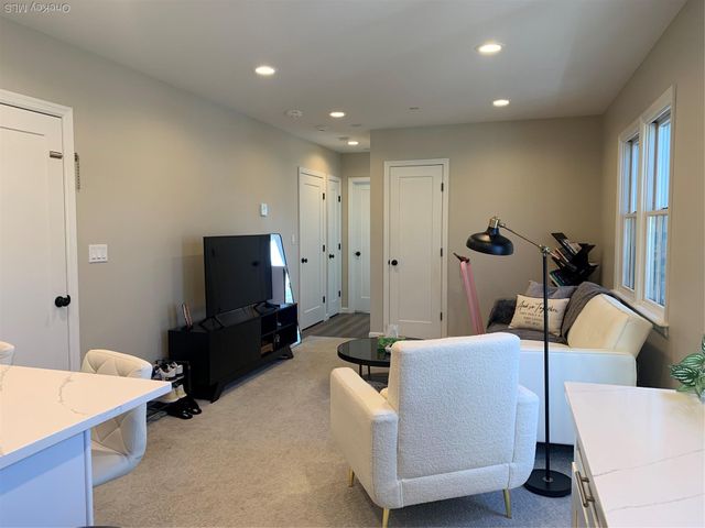 269-271 Bayville Avenue 2, Bayville, NY 11709