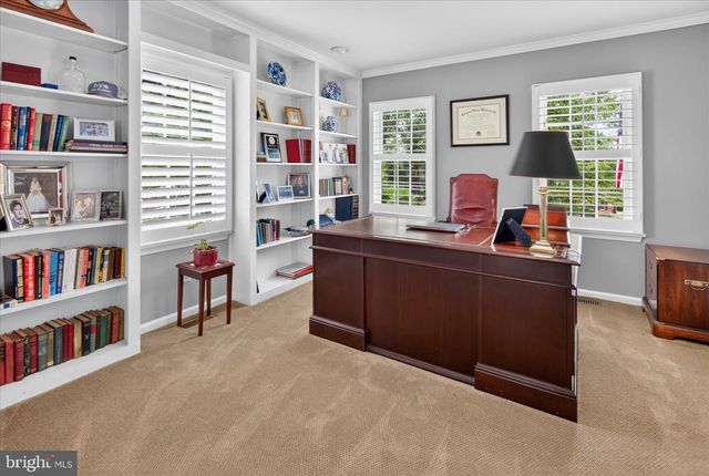5 IRONGATE LN, Medford, NJ 08055