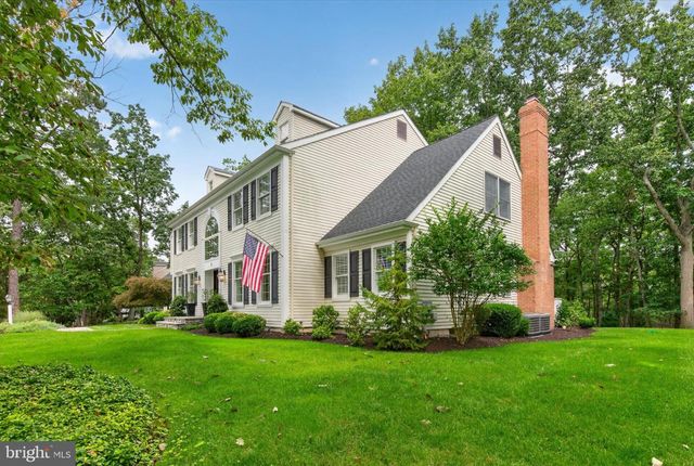 5 IRONGATE LN, Medford, NJ 08055