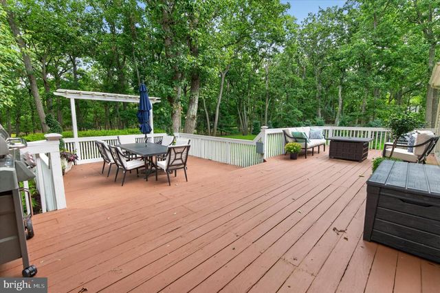 5 IRONGATE LN, Medford, NJ 08055