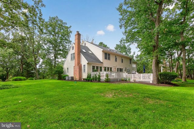 5 IRONGATE LN, Medford, NJ 08055