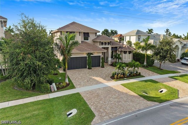625 Hernando DR, Marco Island, FL 34145