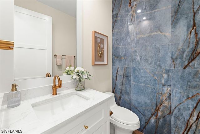 625 Hernando DR, Marco Island, FL 34145