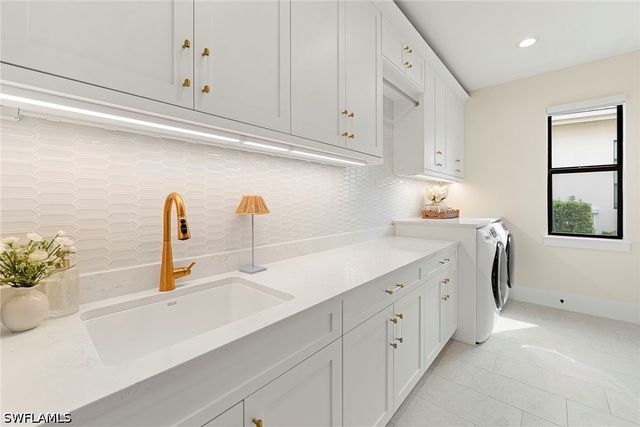 625 Hernando DR, Marco Island, FL 34145