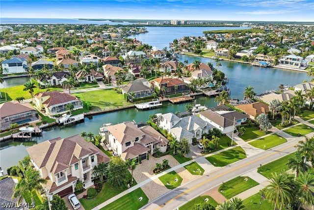 625 Hernando DR, Marco Island, FL 34145
