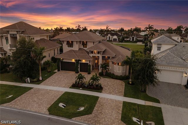 625 Hernando DR, Marco Island, FL 34145
