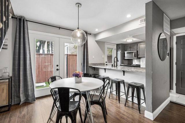 2702 Douglas Avenue 127, Dallas, TX 75219