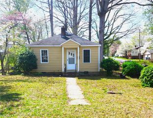 2700 Patria Street, Winston-salem, NC 27127