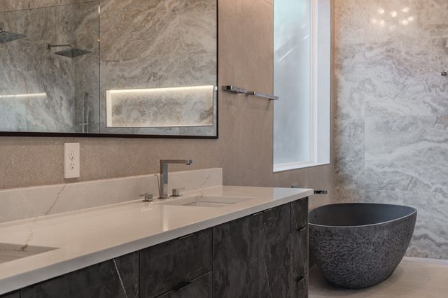 11232 Hillcrest Road, Dallas, TX 75230