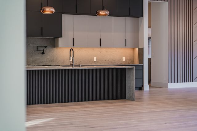 11232 Hillcrest Road, Dallas, TX 75230