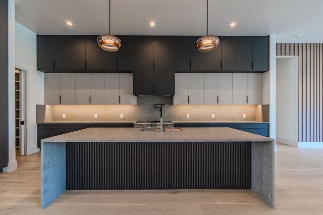 11232 Hillcrest Road, Dallas, TX 75230