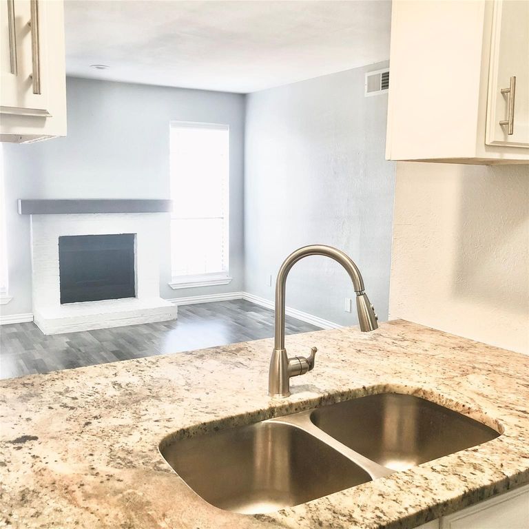7621 Mccallum Boulevard 304, Dallas, TX 75252