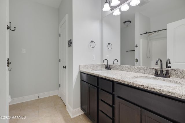 217 Lexi Falls Lane, Broussard, LA 70518