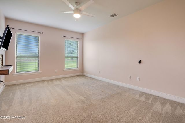 217 Lexi Falls Lane, Broussard, LA 70518