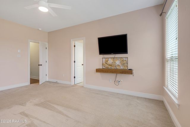 217 Lexi Falls Lane, Broussard, LA 70518