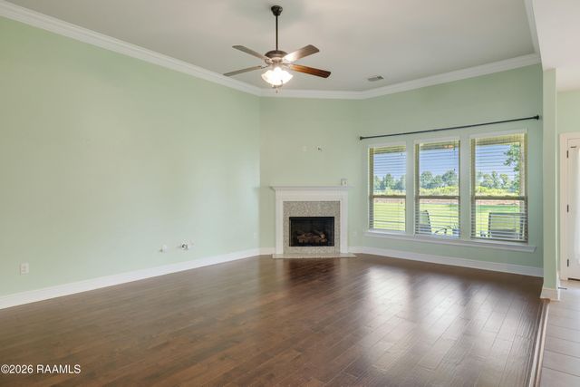 217 Lexi Falls Lane, Broussard, LA 70518