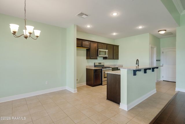 217 Lexi Falls Lane, Broussard, LA 70518