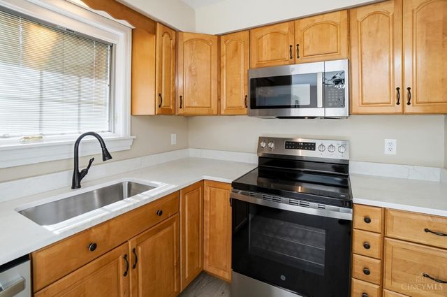 2927 Windon Drive, Colerain Twp, OH 45251