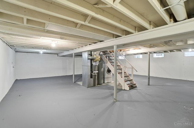 2927 Windon Drive, Colerain Twp, OH 45251