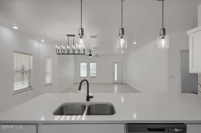 15128 Endurance Avenue, El Paso, TX 79938