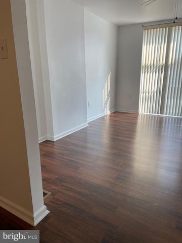 329 E 13TH, Wilmington, DE 19801