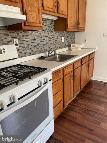 329 E 13TH, Wilmington, DE 19801