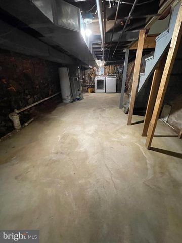 329 E 13TH, Wilmington, DE 19801