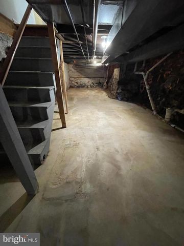 329 E 13TH, Wilmington, DE 19801