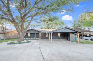 319 Admiral Drive, Gun Barrel City, TX 75156