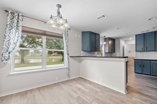 17611 S Summit Canyon Drive, Houston, TX 77095