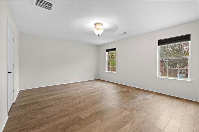 17611 S Summit Canyon Drive, Houston, TX 77095