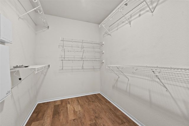 17611 S Summit Canyon Drive, Houston, TX 77095