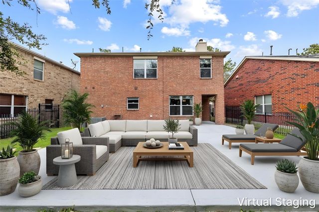 17611 S Summit Canyon Drive, Houston, TX 77095
