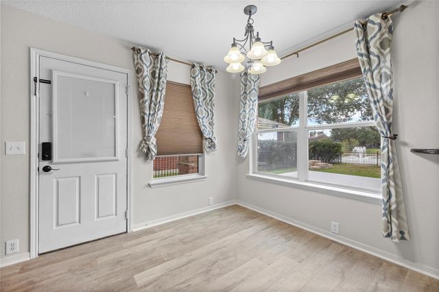 17611 S Summit Canyon Drive, Houston, TX 77095