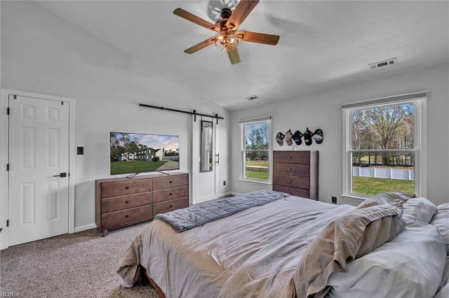 821 Saddleback Trail RD, Chesapeake, VA 23326