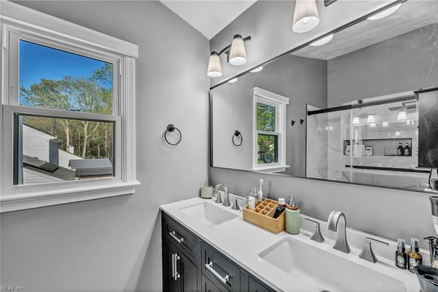 821 Saddleback Trail RD, Chesapeake, VA 23326