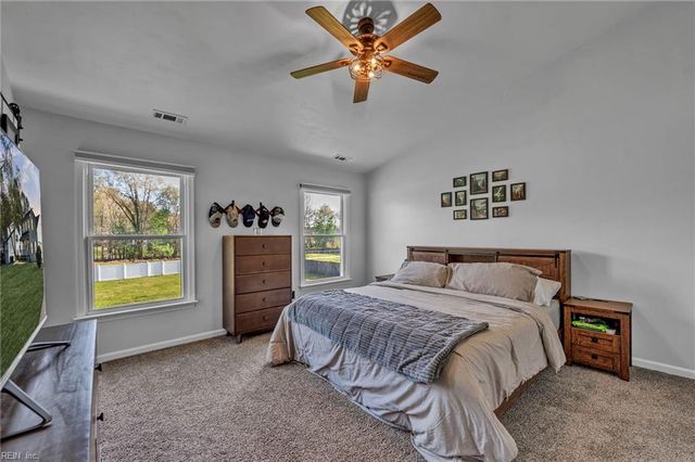 821 Saddleback Trail RD, Chesapeake, VA 23326