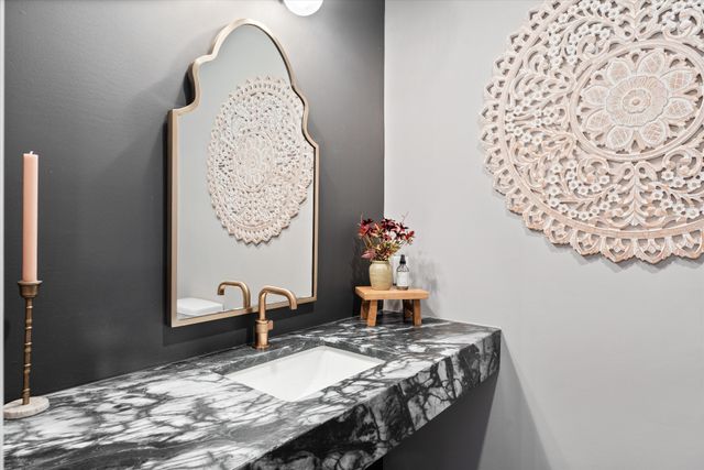 3340 Midland Acres Dr, Bell Buckle, TN 37020