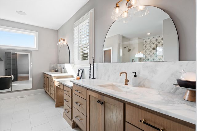 3340 Midland Acres Dr, Bell Buckle, TN 37020