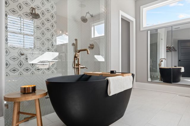 3340 Midland Acres Dr, Bell Buckle, TN 37020