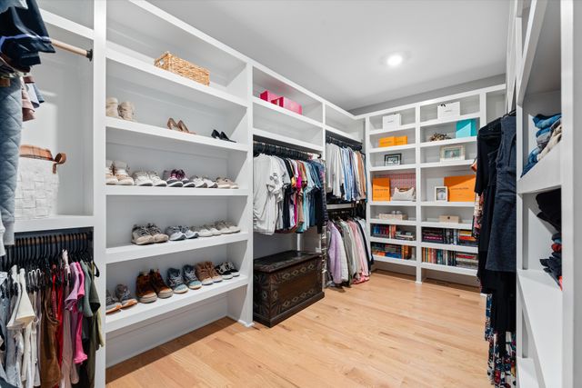 3340 Midland Acres Dr, Bell Buckle, TN 37020