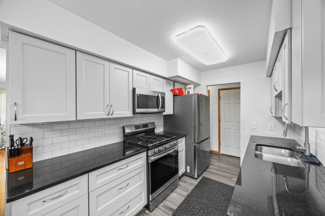 7000 Dallas Road, Brooklyn Center, MN 55430